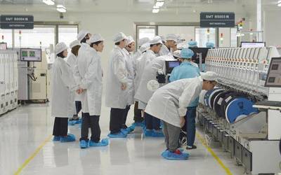 走进OPPO R15手机工厂 探秘高运速、严要求的智能生产全流程